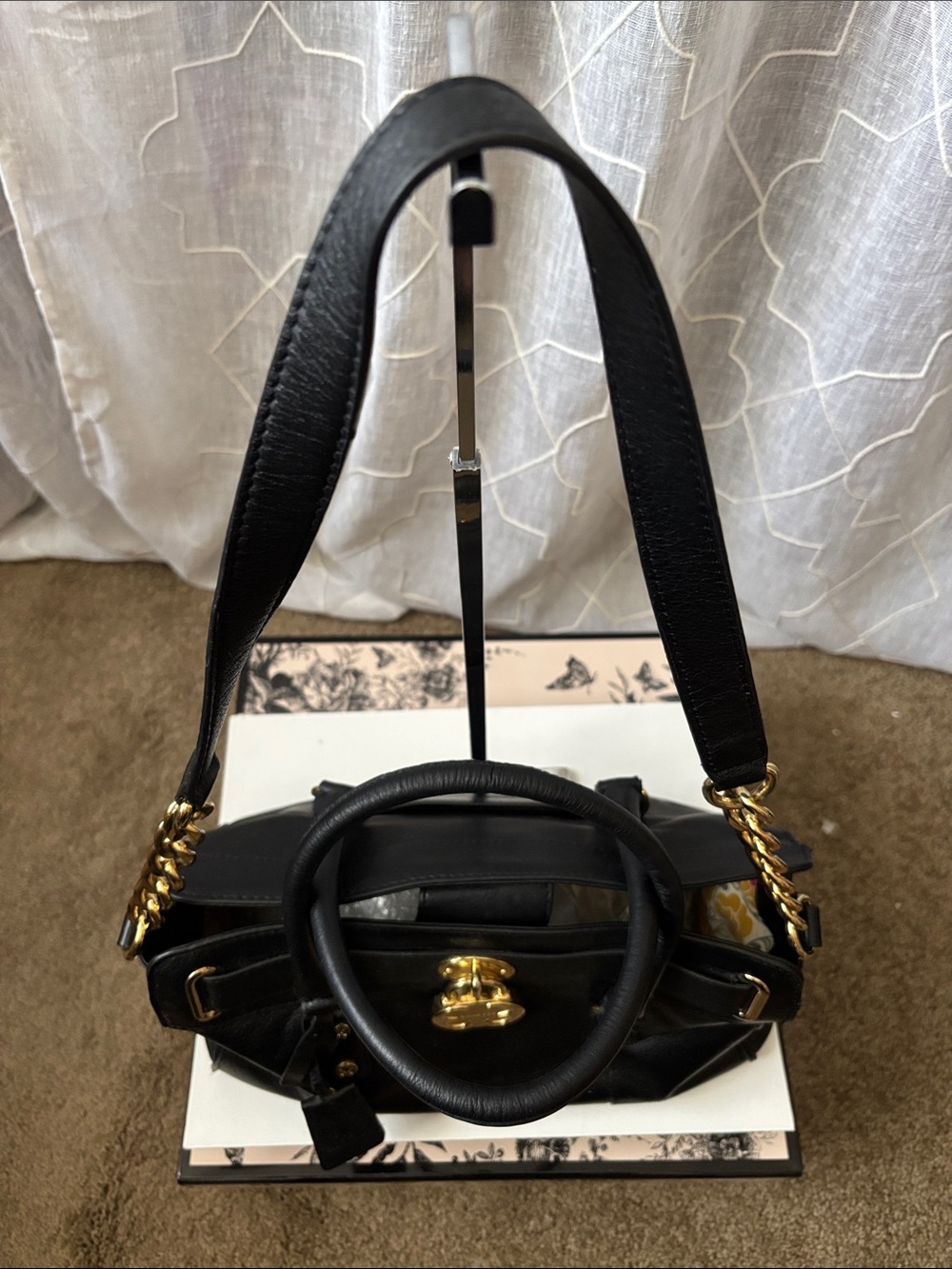 ⭐️Final Markdown⭐️Emma Fox Black Leather Shoulder Bag with Gold Hardware - Picture 5 of 12